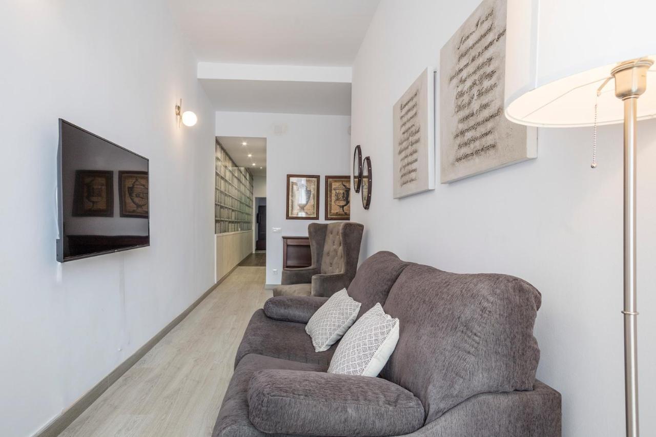 Alcam Books Apartment Barcelona Exterior photo